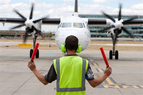 dhl uk pilot jobs|JOBS IN FLIGHT OPERATIONS .